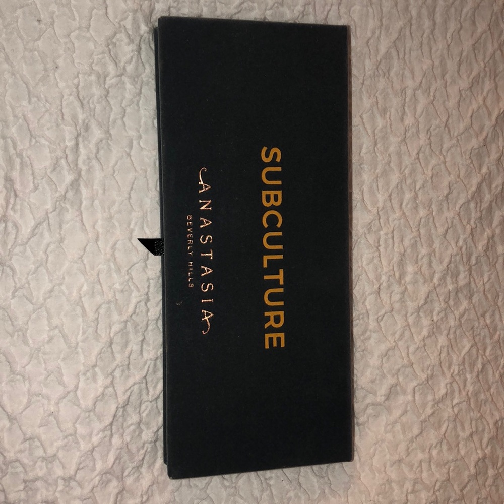 Anastasia SUBCULTURE